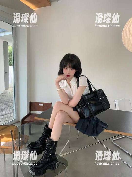 试着跳进91cg08.com的链接，跳进去三秒我就想没了，是我胆太小吗？-滑璨仙