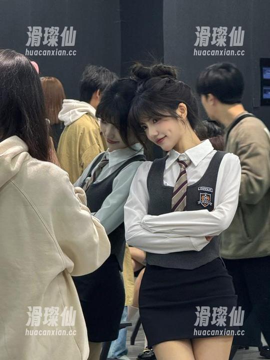 穿越www.tttzzz.com的传送门，来一场瓜田里的神秘冒险！-滑璨仙