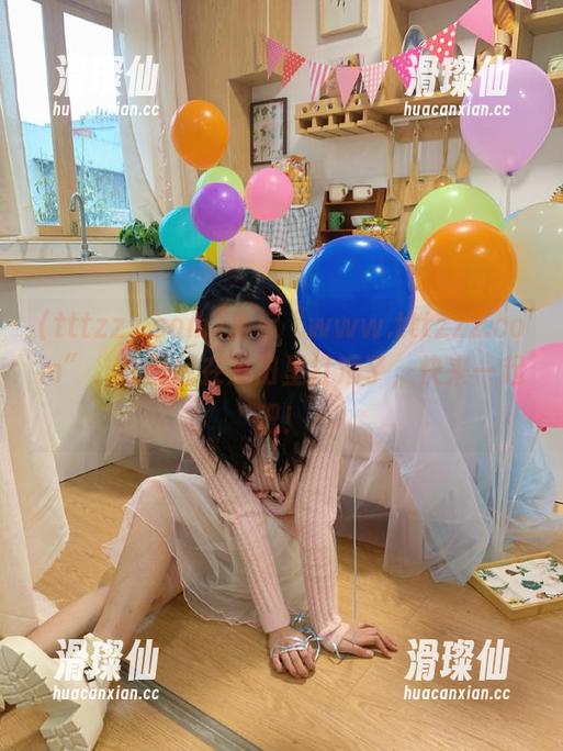 坐标“www.tttzzz.com”，我已经在瓜田里打滚了，快来一起吧！-滑璨仙