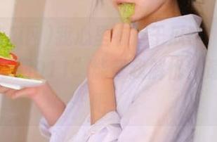 我心里有万千瓜事，唯有“今日吃瓜网911”能帮我解忧，速速下载吧！