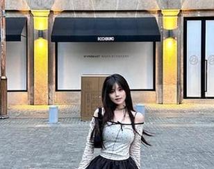 在“吃瓜大本营”庆祝我永不迷路的金色人生