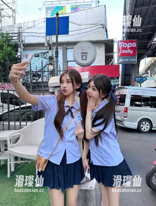 吃瓜网宣传狂热:天上掉瓜来了,传送门不用扫码也能吃!-滑璨仙 吃瓜网宣传狂热:天上掉瓜来了,传送门不用扫码也能吃!-滑璨仙