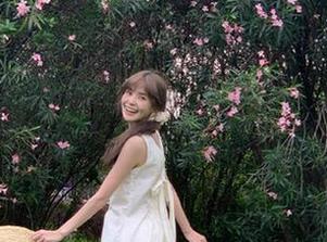 今天登录“吾爱吃瓜”，感觉自己变成了八卦小王子，羡慕不？