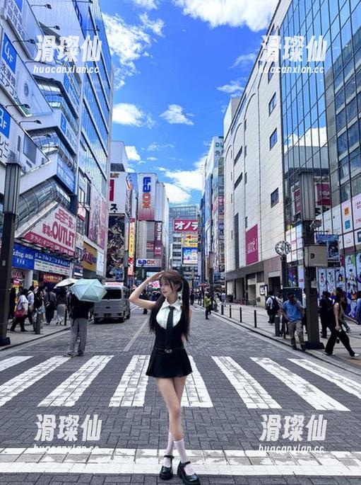 感觉‘海角吃瓜’网页的信息更新像极了我心情的天气：阴晴不定，结果总让人意外！-滑璨仙