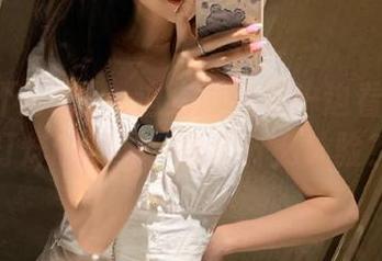 一边吃爆米花一边看黑料不打烊的视频，是个什么体验？