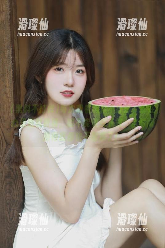 每次观看黑料不打烊，都在心里默默祈祷，能不能快点下载，这时间拖得我都快不耐烦了！-滑璨仙