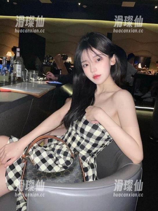 呜呜呜,视频狂刷!有时候趴在“黑料吃瓜网页版”上也能当个大师级鉴瓜师!-滑璨仙 呜呜呜,视频狂刷!有时候趴在“黑料吃瓜网页版”上也能当个大师级鉴瓜师!-滑璨仙