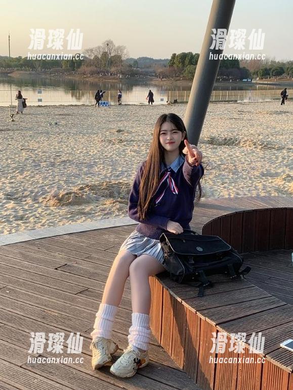 下班后的我,只想通过黑料正能量zzzttt网站的传送门进入八卦的狂欢,太没压力!-滑璨仙 下班后的我,只想通过黑料正能量zzzttt网站的传送门进入八卦的狂欢,太没压力!-滑璨仙
