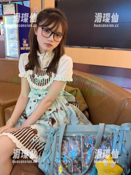 不下载“黑料社”的软件，你居然还敢说抓住了八卦的传送门？-滑璨仙