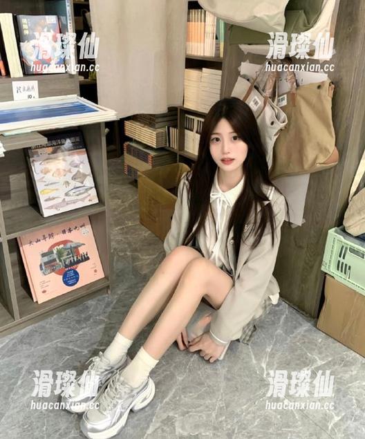 最新爆料一箩筐，黑料社不打烊，快来分享这份欢乐吧！-滑璨仙
